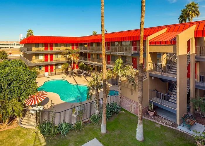 Travelers Inn - Phoenix